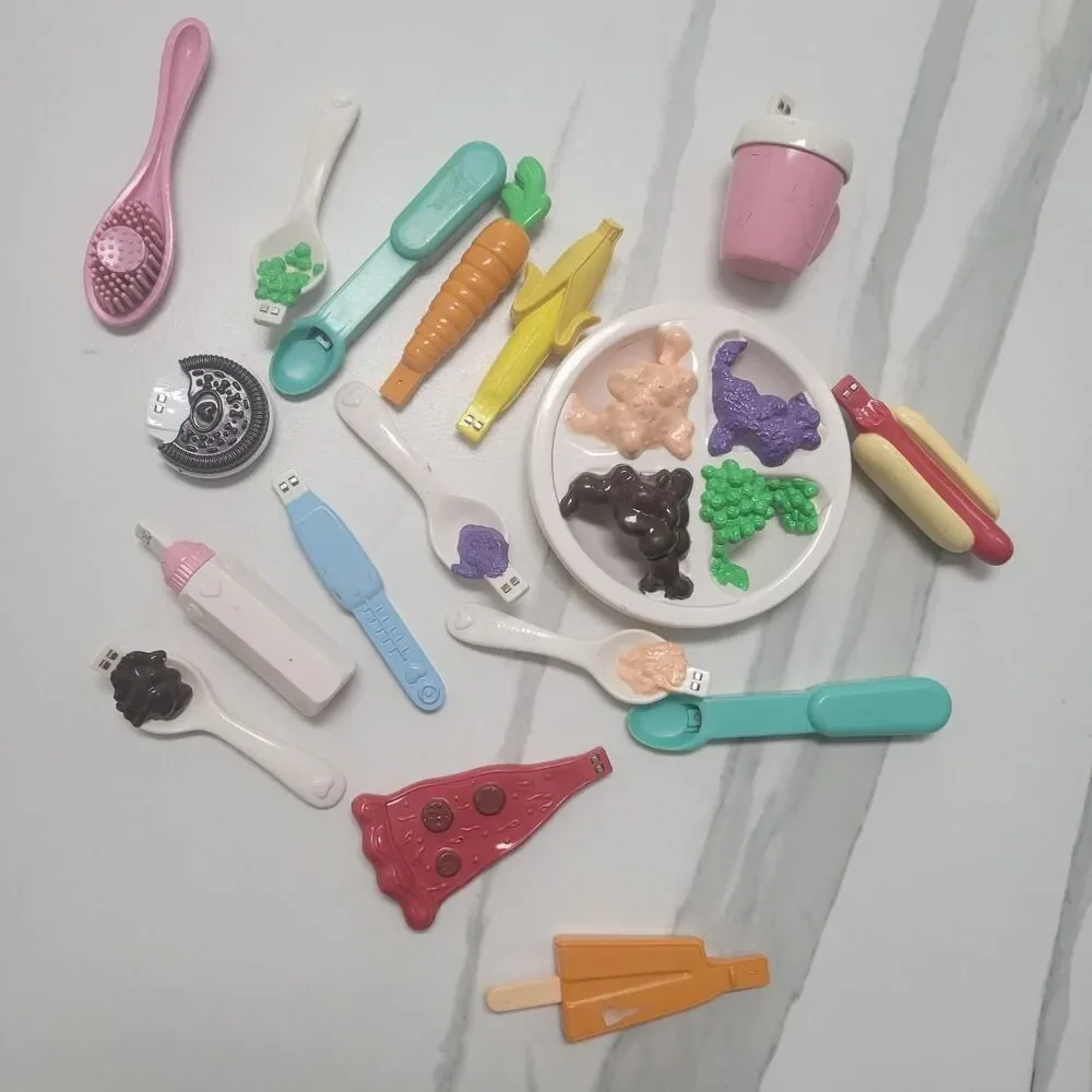 Converse Multi Action-figures-playsets